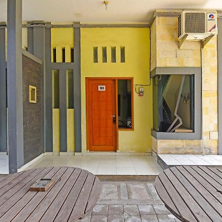 Super Oyo 91495 Hotel Indah Residence Denpasar Dış mekan fotoğraf