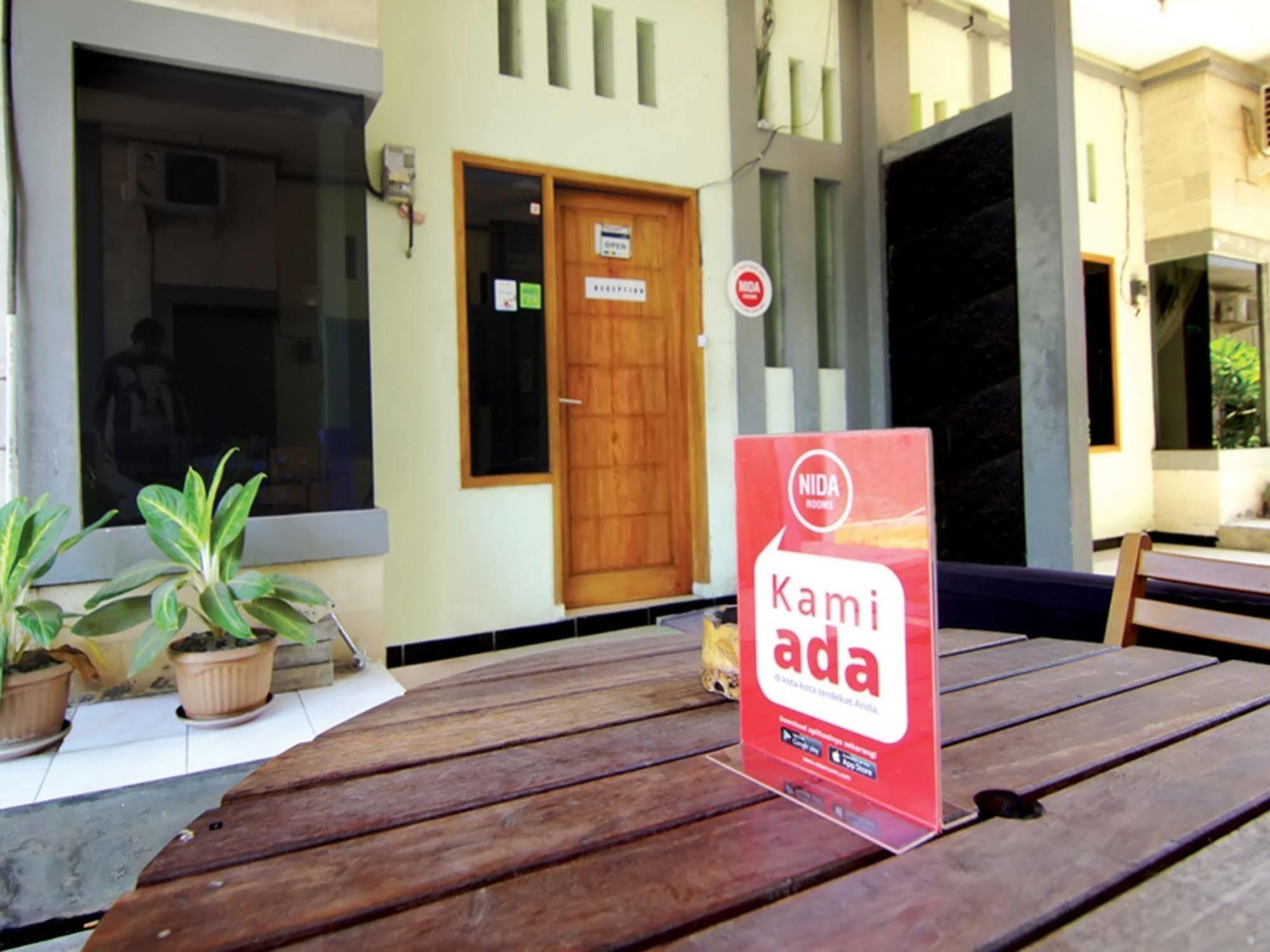 Super Oyo 91495 Hotel Indah Residence Denpasar Dış mekan fotoğraf