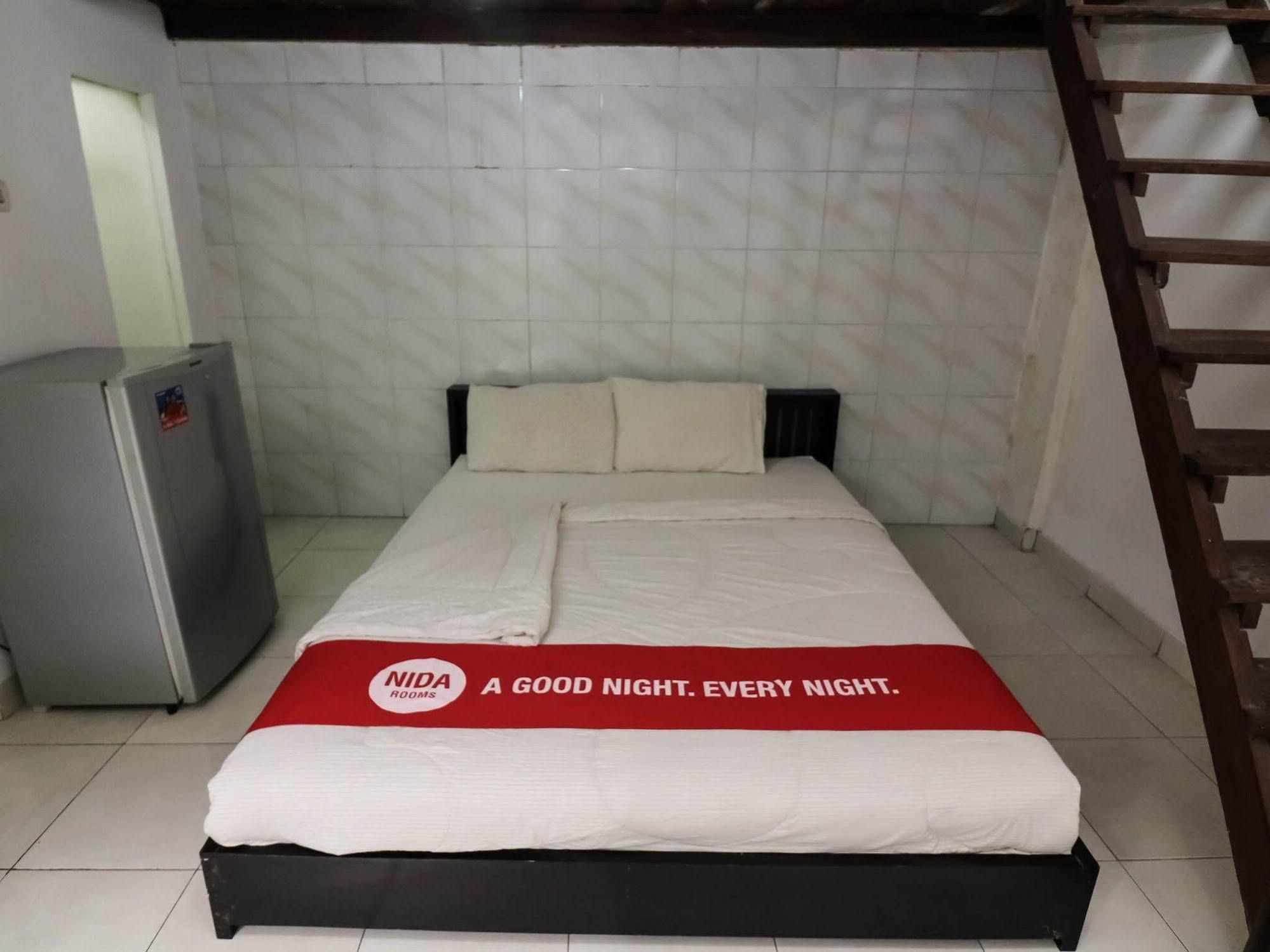 Super Oyo 91495 Hotel Indah Residence Denpasar Dış mekan fotoğraf
