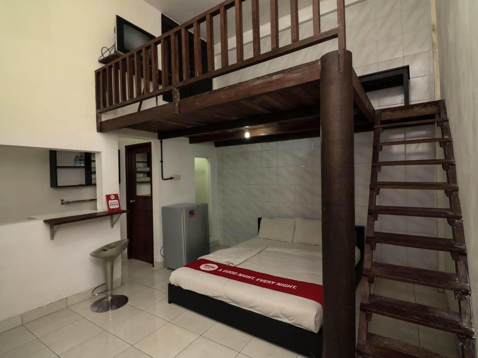 Super Oyo 91495 Hotel Indah Residence Denpasar Dış mekan fotoğraf